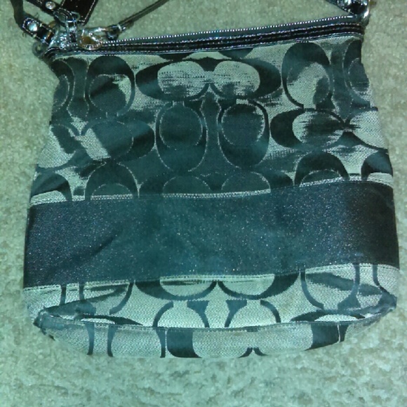 Coach Bag - Picture 2 of 3